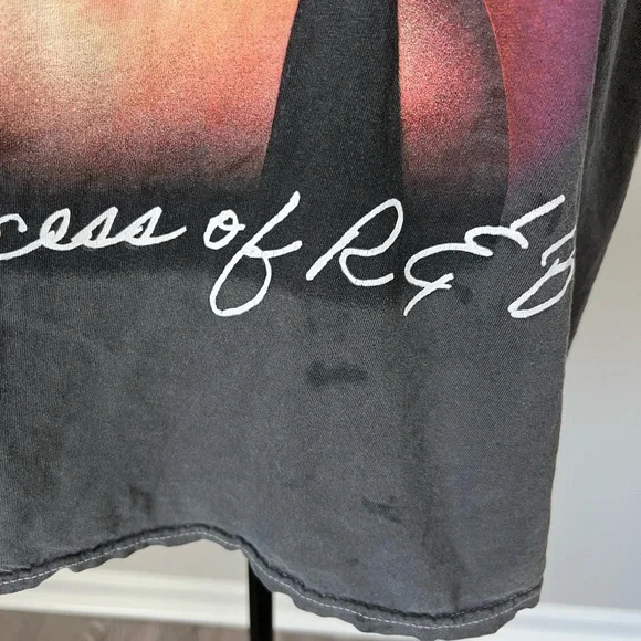 *SOLD* Aaliyah T-Shirt - Picture 2 of 4